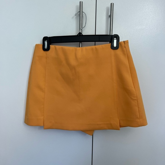 NEW Zara Skort - Picture 1 of 2